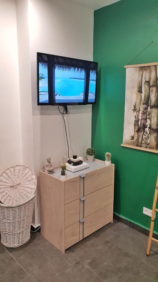 Suite Jacuzzi Privatif Plage Des Catalans Marseilles Exterior foto